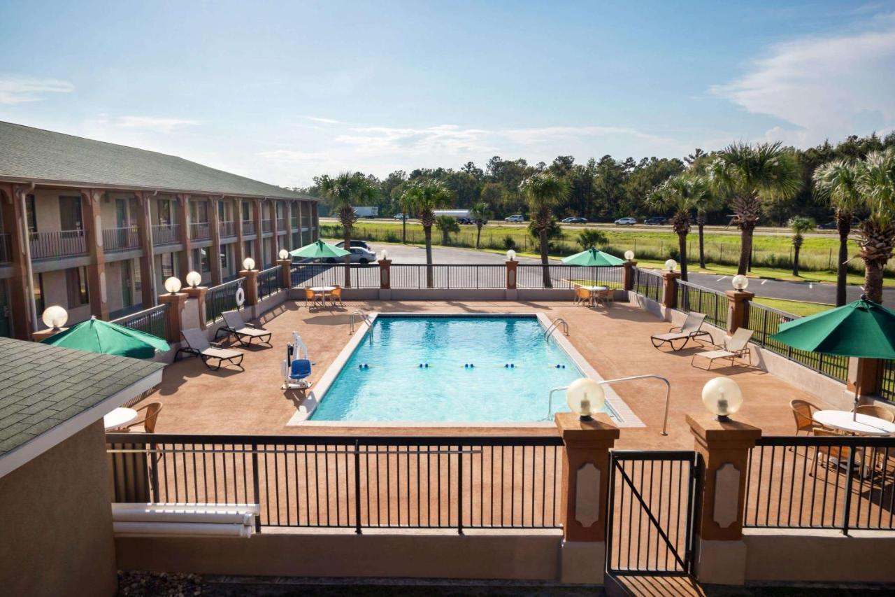 Days Inn By Wyndham Hardeeville/ I-95 State Line Esterno foto