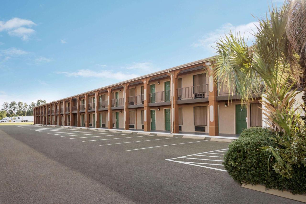 Days Inn By Wyndham Hardeeville/ I-95 State Line Esterno foto