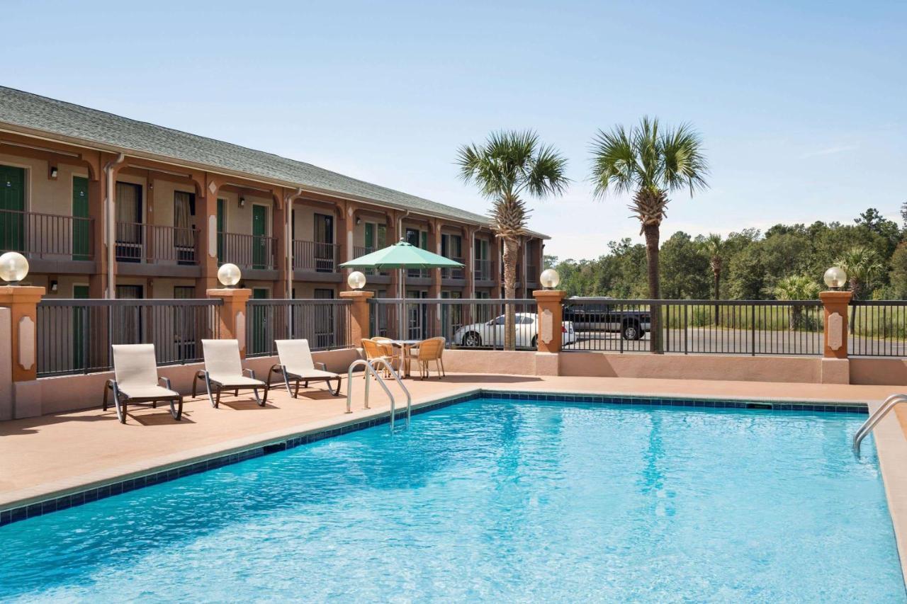 Days Inn By Wyndham Hardeeville/ I-95 State Line Esterno foto